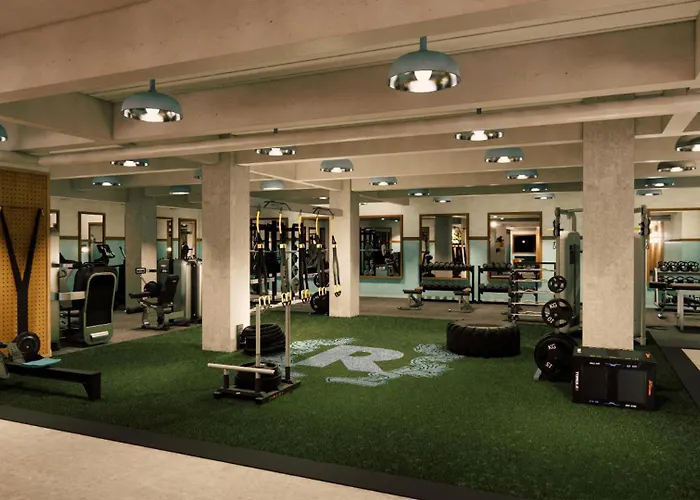 Recess Hotel & Club Savannah